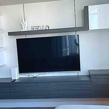 Exquisite Condos By Cn Tower- Dwtown , To Торонто Екстериор снимка